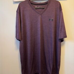 Under Armour Men's Short Sleeve V-Neck Shirt - Dark heathered grape